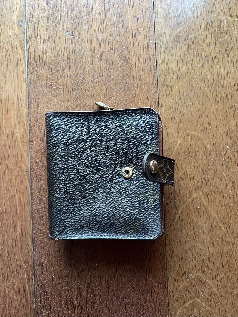 Louis Vuitton Monogram Snap Wallet in Dark Brown